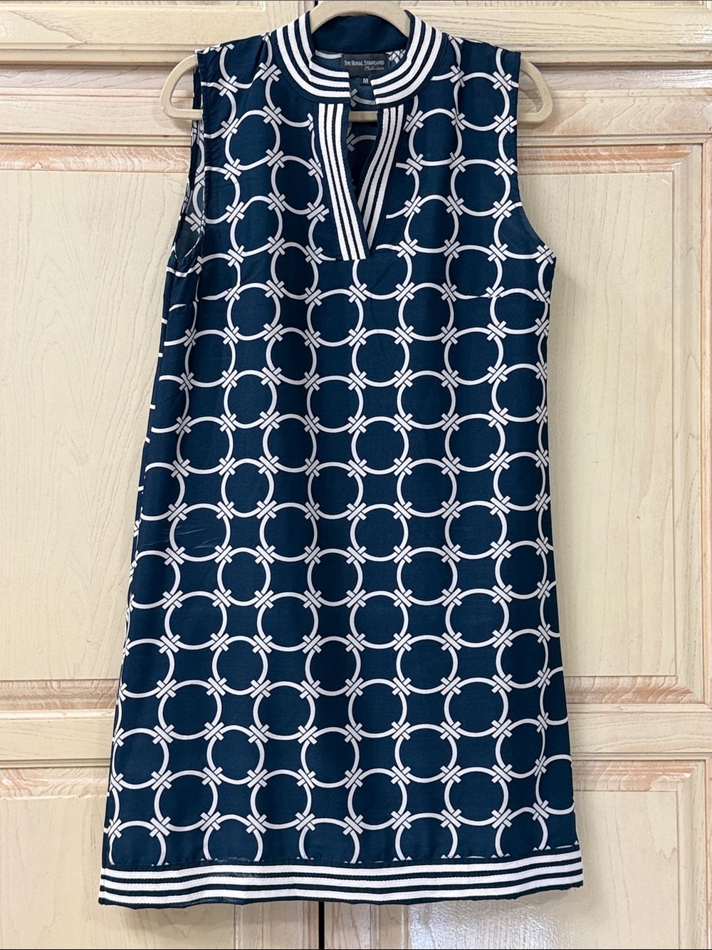 Sleeveless Navy Geometric Shift Dress with White Ring Print